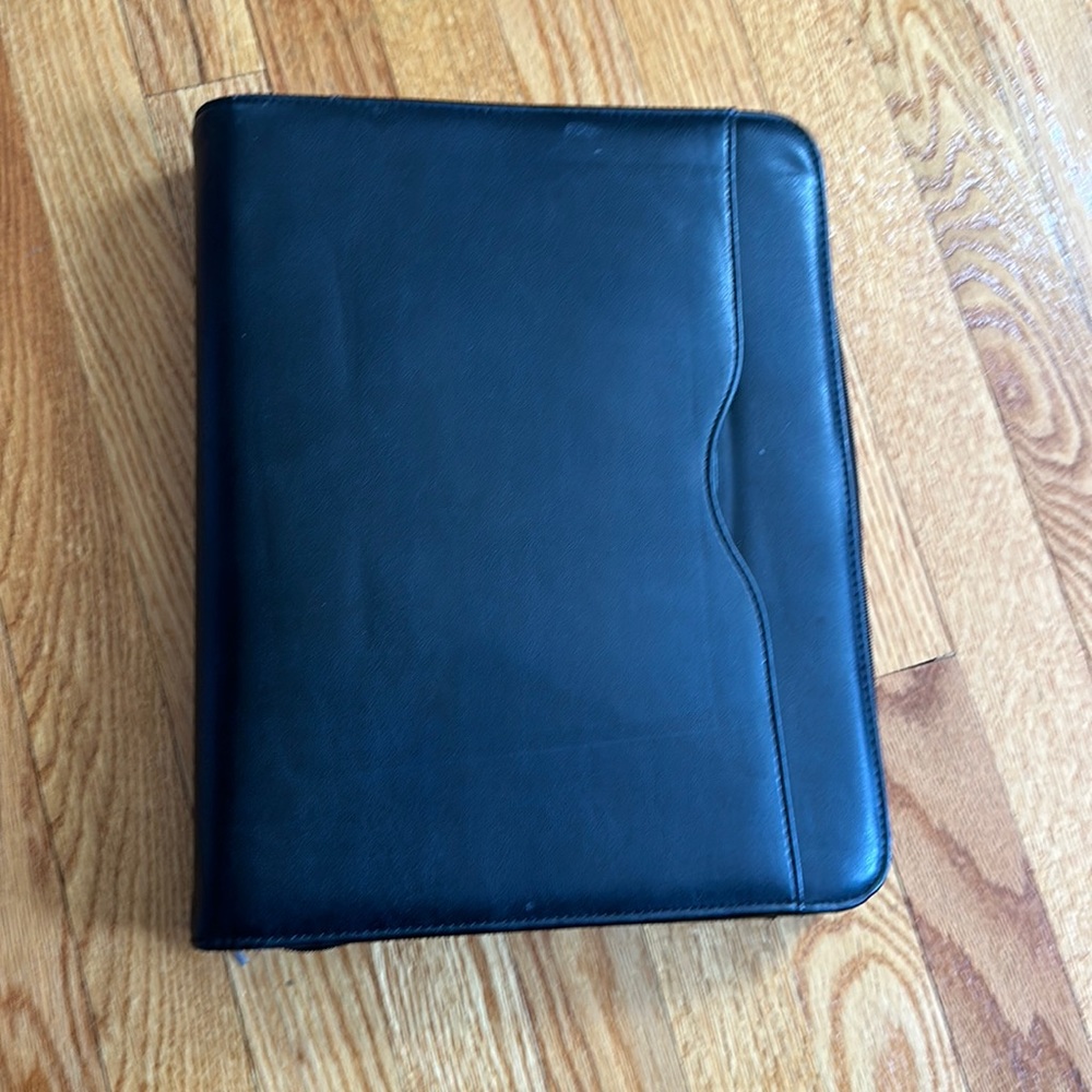 Leather portfolio - Picture 1 of 9